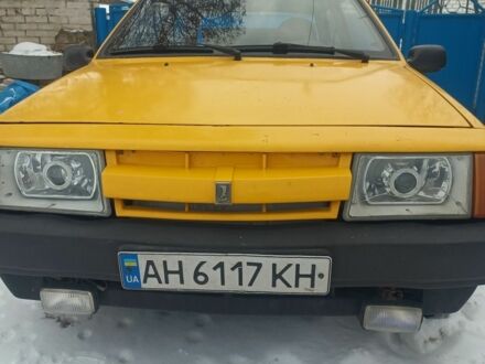 Желтый ВАЗ 2108, объемом двигателя 1.5 л и пробегом 50 тыс. км за 903 $, фото 1 на Automoto.ua