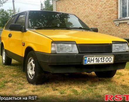 Желтый ВАЗ 2108, объемом двигателя 1.3 л и пробегом 0 тыс. км за 700 $, фото 1 на Automoto.ua