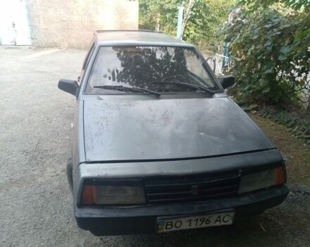 Серый ВАЗ 2108, объемом двигателя 1.3 л и пробегом 250 тыс. км за 500 $, фото 1 на Automoto.ua
