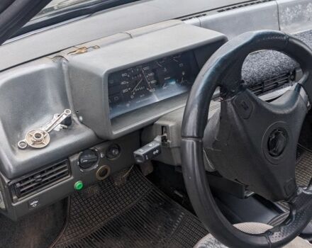 Серый ВАЗ 2108, объемом двигателя 1.3 л и пробегом 300 тыс. км за 700 $, фото 2 на Automoto.ua