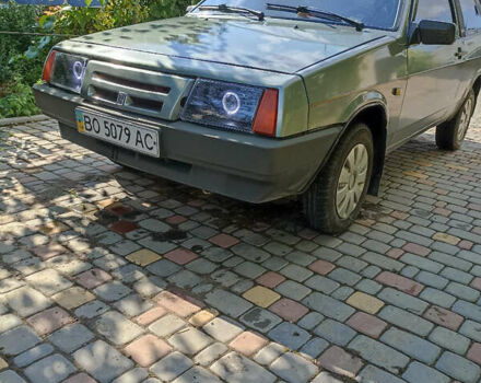 Серый ВАЗ 2108, объемом двигателя 1.5 л и пробегом 180 тыс. км за 1000 $, фото 3 на Automoto.ua