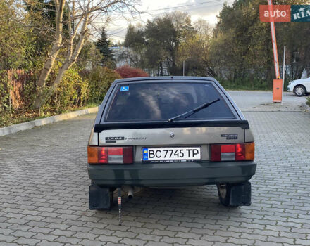 Серый ВАЗ 2108, объемом двигателя 1.29 л и пробегом 281 тыс. км за 1300 $, фото 4 на Automoto.ua