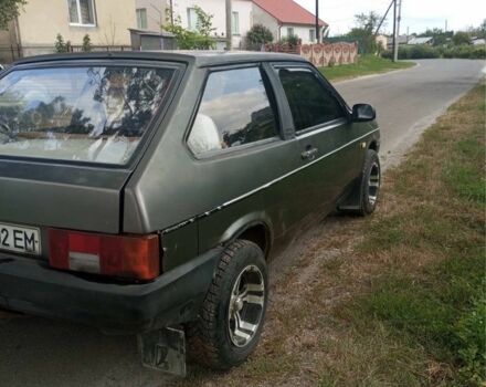 Серый ВАЗ 2108, объемом двигателя 1.3 л и пробегом 300 тыс. км за 950 $, фото 2 на Automoto.ua