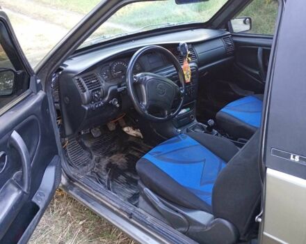 Серый ВАЗ 2108, объемом двигателя 1.3 л и пробегом 300 тыс. км за 1650 $, фото 4 на Automoto.ua