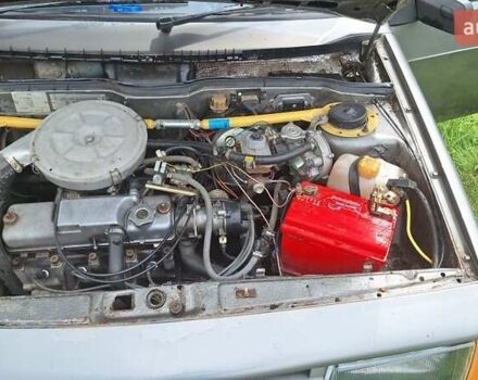 Серый ВАЗ 2108, объемом двигателя 1.3 л и пробегом 270 тыс. км за 350 $, фото 2 на Automoto.ua