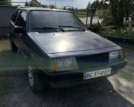Серый ВАЗ 2108, объемом двигателя 1.5 л и пробегом 400 тыс. км за 800 $, фото 3 на Automoto.ua