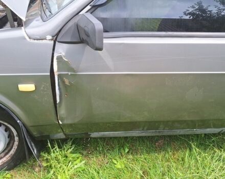 Серый ВАЗ 2108, объемом двигателя 1.3 л и пробегом 270 тыс. км за 350 $, фото 1 на Automoto.ua