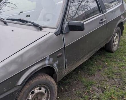 Серый ВАЗ 2108, объемом двигателя 1.1 л и пробегом 300 тыс. км за 700 $, фото 3 на Automoto.ua