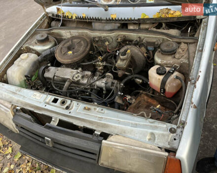 Серый ВАЗ 2108, объемом двигателя 1.5 л и пробегом 300 тыс. км за 750 $, фото 4 на Automoto.ua