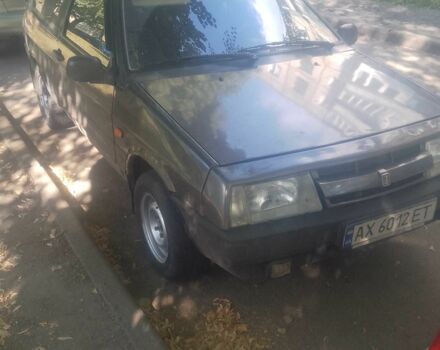 Серый ВАЗ 2108, объемом двигателя 1.5 л и пробегом 132 тыс. км за 375 $, фото 5 на Automoto.ua