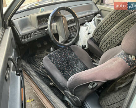 Серый ВАЗ 2108, объемом двигателя 1.5 л и пробегом 300 тыс. км за 750 $, фото 6 на Automoto.ua