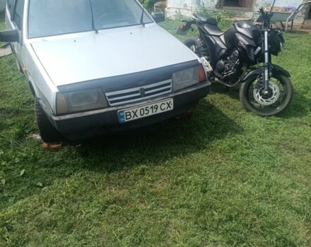 Серый ВАЗ 2108, объемом двигателя 1.3 л и пробегом 1000 тыс. км за 243 $, фото 5 на Automoto.ua