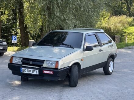 ВАЗ 2108 1987 в Хмельницком на Automoto.ua Серый ВАЗ 2108, объемом двигателя 1.3 л и пробегом 246 тыс. км за 850 $, фото 1 на Automoto.ua