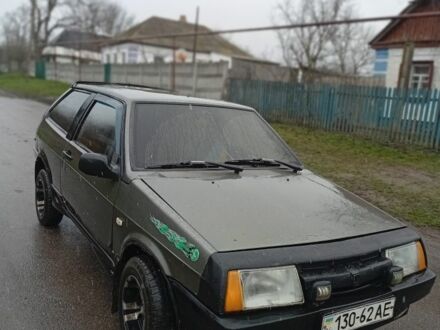 Серый ВАЗ 2108, объемом двигателя 1.5 л и пробегом 100 тыс. км за 750 $, фото 1 на Automoto.ua