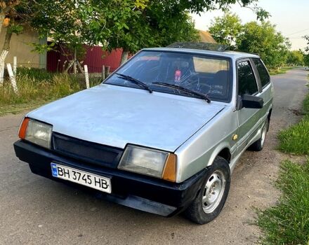 Серый ВАЗ 2108, объемом двигателя 1.3 л и пробегом 320 тыс. км за 650 $, фото 1 на Automoto.ua