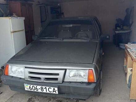 Серый ВАЗ 2108, объемом двигателя 1.1 л и пробегом 100 тыс. км за 1800 $, фото 1 на Automoto.ua