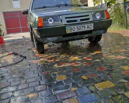 Серый ВАЗ 2108, объемом двигателя 1.5 л и пробегом 180 тыс. км за 1000 $, фото 1 на Automoto.ua