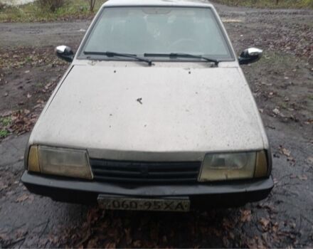 Серый ВАЗ 2108, объемом двигателя 1.5 л и пробегом 170 тыс. км за 800 $, фото 1 на Automoto.ua