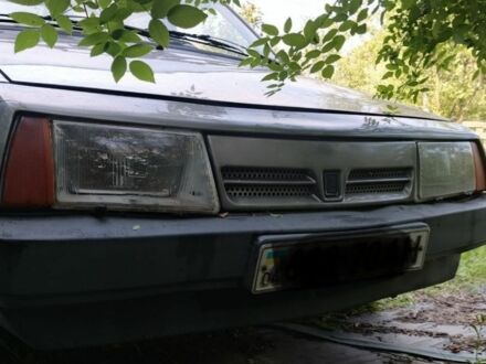 ВАЗ 2108 1992 в Павлограде на Automoto.ua Серый ВАЗ 2108, объемом двигателя 0 л и пробегом 1 тыс. км за 525 $, фото 1 на Automoto.ua
