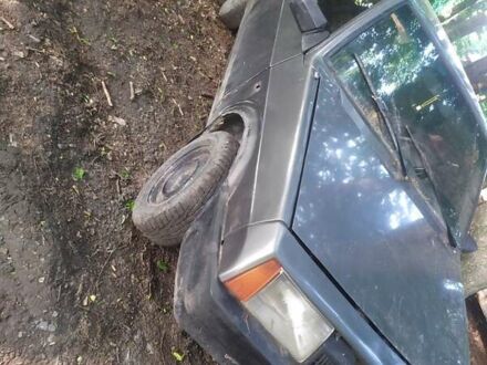 ВАЗ 2108 1992 у Красилове на Automoto.ua Сірий ВАЗ 2108, об'ємом двигуна 1.3 л та пробігом 89 тис. км за 300 $, фото 1 на Automoto.ua