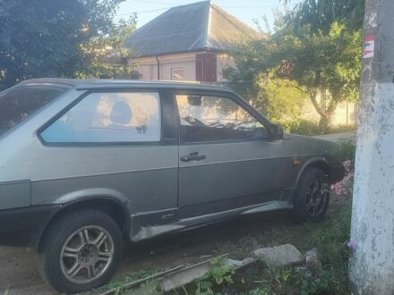 Серый ВАЗ 2108, объемом двигателя 1.5 л и пробегом 300 тыс. км за 500 $, фото 1 на Automoto.ua
