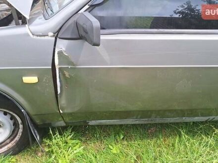 Серый ВАЗ 2108, объемом двигателя 1.3 л и пробегом 270 тыс. км за 350 $, фото 1 на Automoto.ua