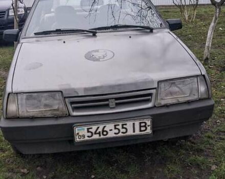 Серый ВАЗ 2108, объемом двигателя 1.1 л и пробегом 300 тыс. км за 700 $, фото 1 на Automoto.ua