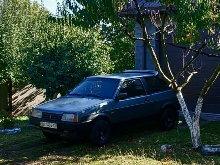 Серый ВАЗ 2108, объемом двигателя 1.5 л и пробегом 500 тыс. км за 556 $, фото 1 на Automoto.ua