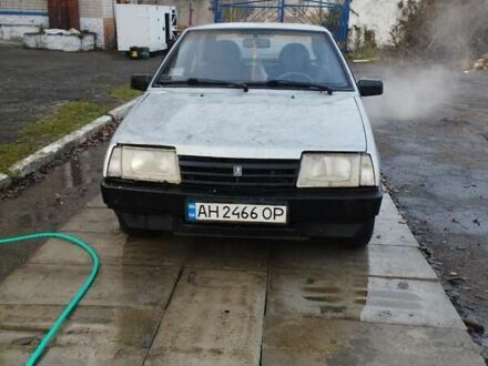 Серый ВАЗ 2108, объемом двигателя 1.5 л и пробегом 257 тыс. км за 600 $, фото 1 на Automoto.ua