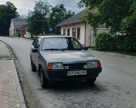 Серый ВАЗ 2108, объемом двигателя 1.5 л и пробегом 265 тыс. км за 649 $, фото 1 на Automoto.ua