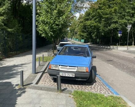 ВАЗ 2108 1993 у Вінниці на Automoto.ua Синій ВАЗ 2108, об'ємом двигуна 1.5 л та пробігом 300 тис. км за 850 $, фото 1 на Automoto.ua