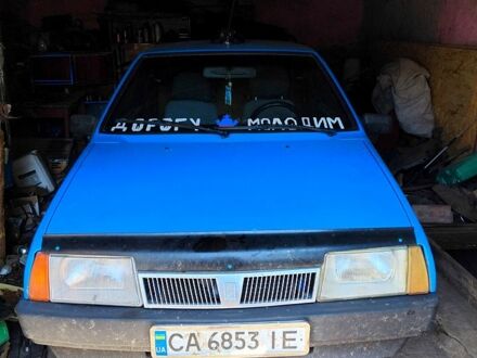 ВАЗ 2108 1987 в Херсоне на Automoto.ua Синий ВАЗ 2108, объемом двигателя 1.3 л и пробегом 300 тыс. км за 1100 $, фото 1 на Automoto.ua