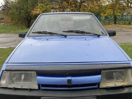 Синий ВАЗ 2108, объемом двигателя 1.5 л и пробегом 100 тыс. км за 1500 $, фото 1 на Automoto.ua