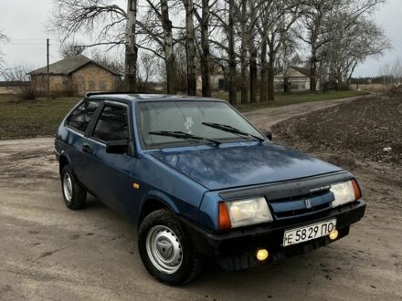 Синий ВАЗ 2108, объемом двигателя 1.5 л и пробегом 200 тыс. км за 999 $, фото 1 на Automoto.ua