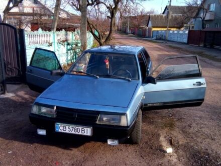 ВАЗ 2108 1990 в Чернигове на Automoto.ua Синий ВАЗ 2108, объемом двигателя 1.3 л и пробегом 100 тыс. км за 1000 $, фото 1 на Automoto.ua