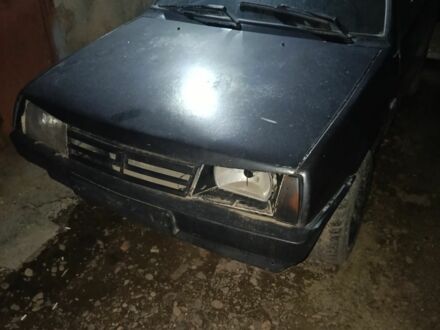 ВАЗ 2108 1992 в Черновцах на Automoto.ua Синий ВАЗ 2108, объемом двигателя 0 л и пробегом 400 тыс. км за 19500 $, фото 1 на Automoto.ua