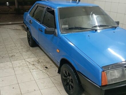 Синий ВАЗ 2108, объемом двигателя 1.5 л и пробегом 456 тыс. км за 1000 $, фото 1 на Automoto.ua