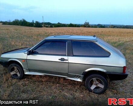 Зеленый ВАЗ 2108, объемом двигателя 1.3 л и пробегом 250 тыс. км за 1100 $, фото 2 на Automoto.ua