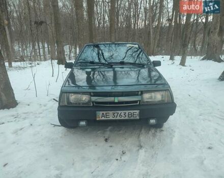 Зеленый ВАЗ 2108, объемом двигателя 1.3 л и пробегом 200 тыс. км за 1100 $, фото 1 на Automoto.ua