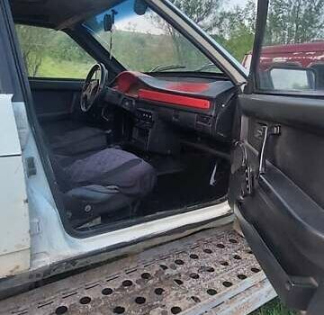 Белый ВАЗ 2109, объемом двигателя 1.3 л и пробегом 322 тыс. км за 400 $, фото 6 на Automoto.ua