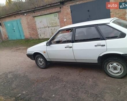 ВАЗ 2109 1987 в Кропивницком (Кировограде) на Automoto.ua Белый ВАЗ 2109, объемом двигателя 1.3 л и пробегом 178 тыс. км за 1600 $, фото 3 на Automoto.ua