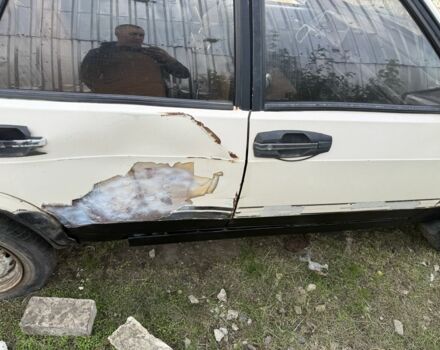 Белый ВАЗ 2109, объемом двигателя 1.5 л и пробегом 300 тыс. км за 453 $, фото 1 на Automoto.ua