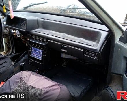 Белый ВАЗ 2109, объемом двигателя 1.3 л и пробегом 300 тыс. км за 690 $, фото 12 на Automoto.ua