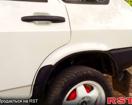 Белый ВАЗ 2109, объемом двигателя 1.3 л и пробегом 90 тыс. км за 1500 $, фото 3 на Automoto.ua