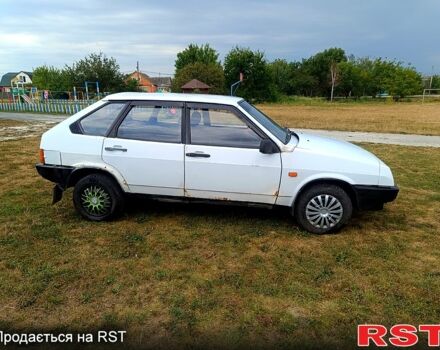 Белый ВАЗ 2109, объемом двигателя 1.3 л и пробегом 74 тыс. км за 500 $, фото 2 на Automoto.ua