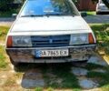 Белый ВАЗ 2109, объемом двигателя 1.3 л и пробегом 300 тыс. км за 500 $, фото 2 на Automoto.ua