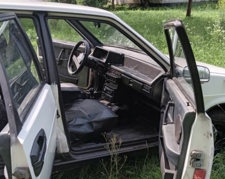 Белый ВАЗ 2109, объемом двигателя 1.3 л и пробегом 13 тыс. км за 1500 $, фото 4 на Automoto.ua