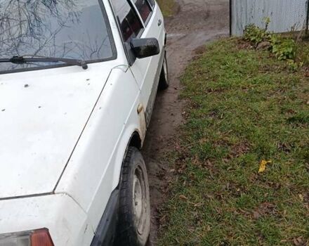 Белый ВАЗ 2109, объемом двигателя 1.3 л и пробегом 78 тыс. км за 650 $, фото 3 на Automoto.ua