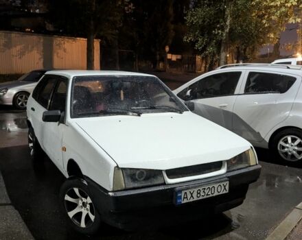 Белый ВАЗ 2109, объемом двигателя 1.3 л и пробегом 70 тыс. км за 1000 $, фото 1 на Automoto.ua