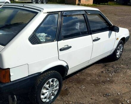 Белый ВАЗ 2109, объемом двигателя 1.3 л и пробегом 87 тыс. км за 900 $, фото 2 на Automoto.ua
